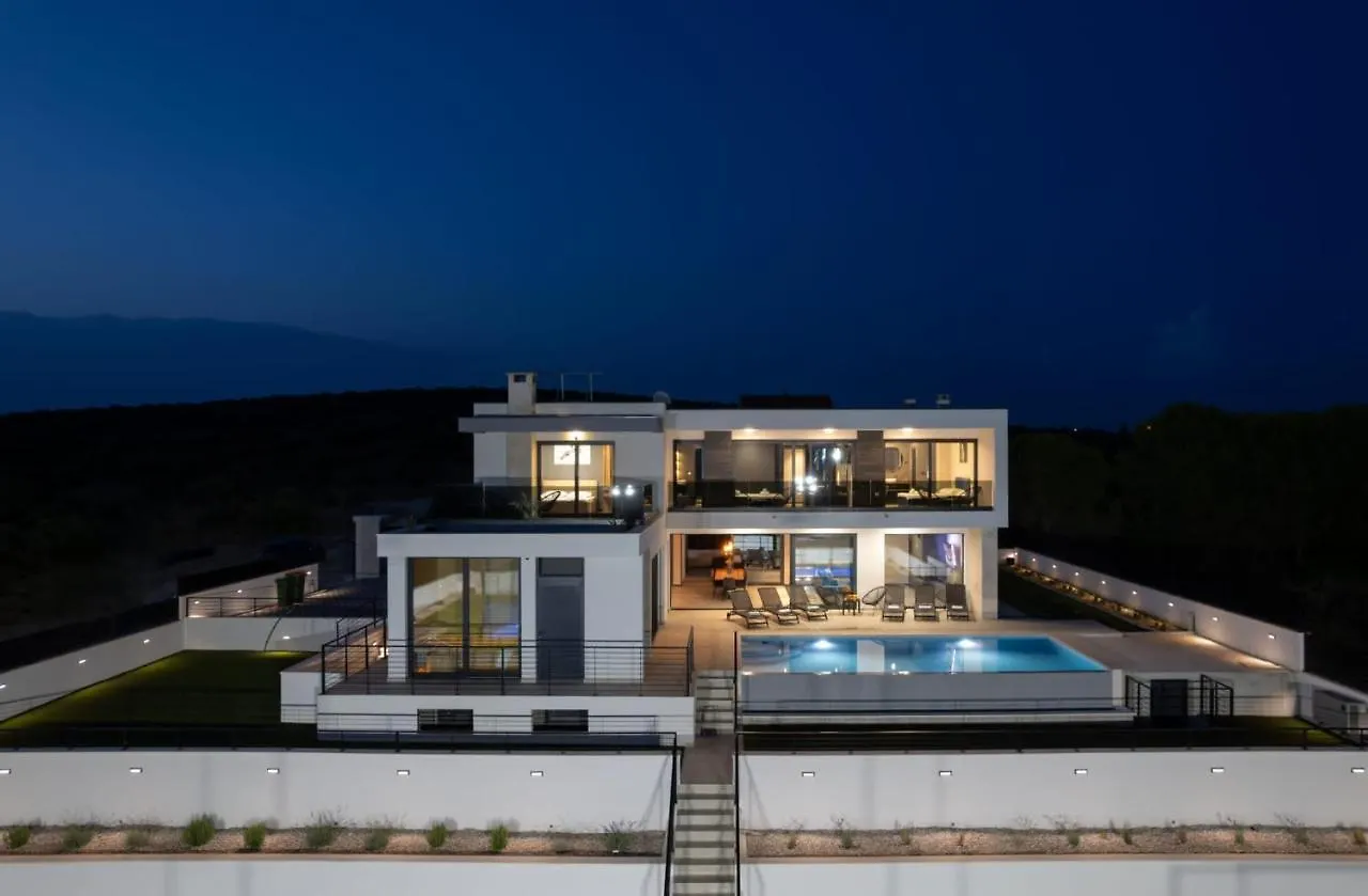 New! Luxury Villa “Nino” With Private Pool, Sauna And Padel Court 比奥格勒·纳·莫鲁 克罗地亚